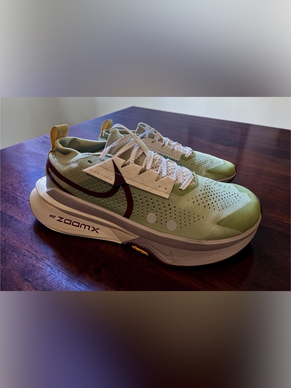Nike ZoomX Zegama 2 Mens Size 11 Jade Horizon Phantom Cement Grey Burgundy Crush